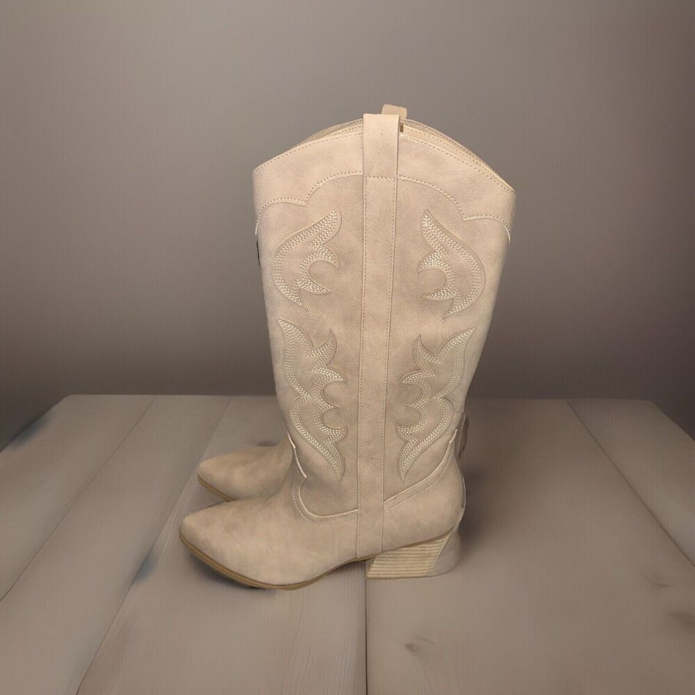 Dolce Vita Cowgirl Kara’s Boots COLOR: SAND NUBUCK - NEW - Size 9 Womens